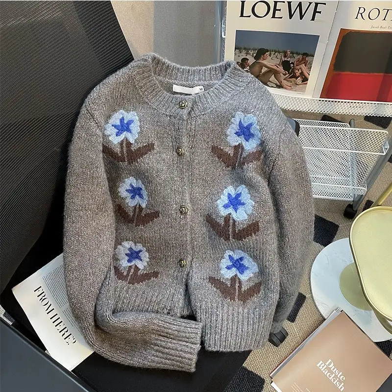 2023 Spring Autumn Retro Short Flower Sweater Coats Female Long Sleeve Knitted Jackets Ladies O-neck Cardigan Overcoats S465
2023 Spring Autumn Retro Short Flower Sweater Coats Female Long Sleeve Knitted Jackets Ladies O-neck Cardigan Overcoats S465