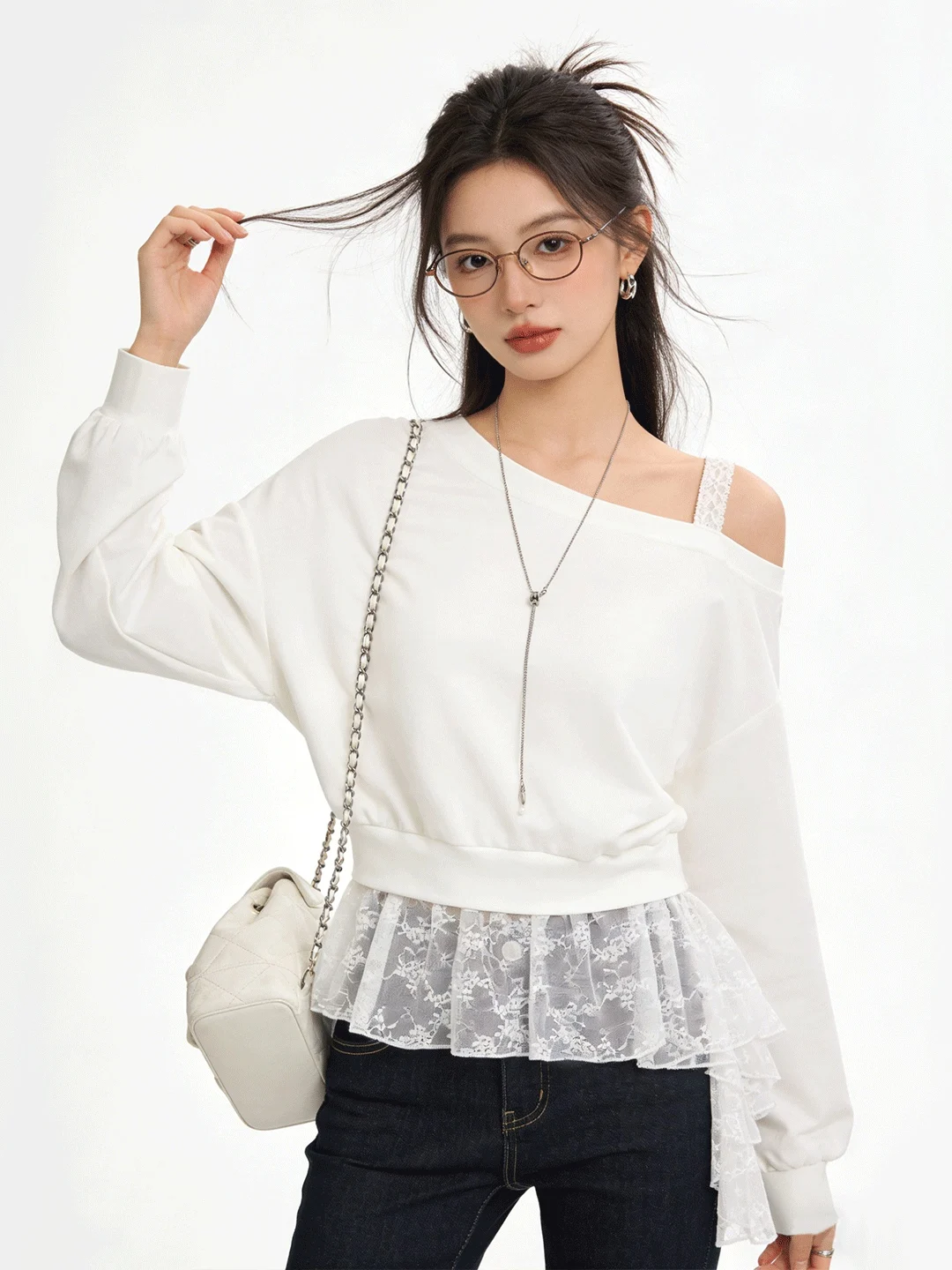 Spring Short Lace Splice Design Shoulder Bared Hoodie Women's Standard Fit Breathable Long Sleeve Casual Style Comfortable
Spring Short Lace Splice Design Shoulder Bared Hoodie Women's Standard Fit Breathable Long Sleeve Casual Style Comfortable