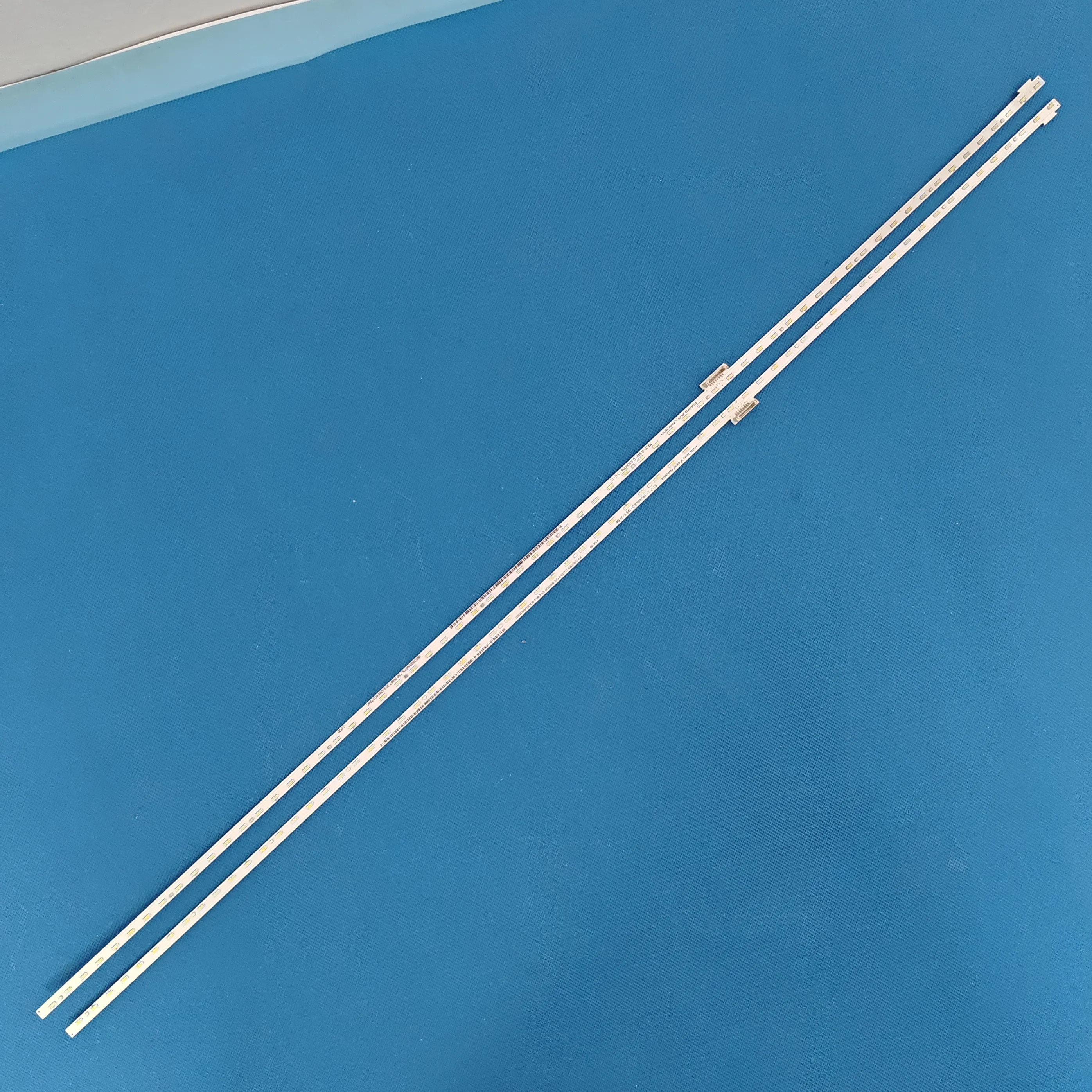 Светодиодная лента для KD-65XE7002 KD-65XE8596 KD-65X7000E KD-65XE8096 KD-65XE7096 XBR-65X850E STO650A57_66LED_R L 056380310061R721
Светодиодная лента для KD-65XE7002 KD-65XE8596 KD-65X7000E KD-65XE8096 KD-65XE7096 XBR-65X850E STO650A57_66LED_R L 056380310061R721