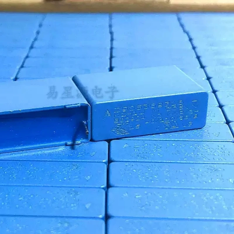 1.0UF 305VAC EPCOS 305VAC105 1UF MKP B32924H3105 safety capacitor
1.0UF 305VAC EPCOS 305VAC105 1UF MKP B32924H3105 safety capacitor