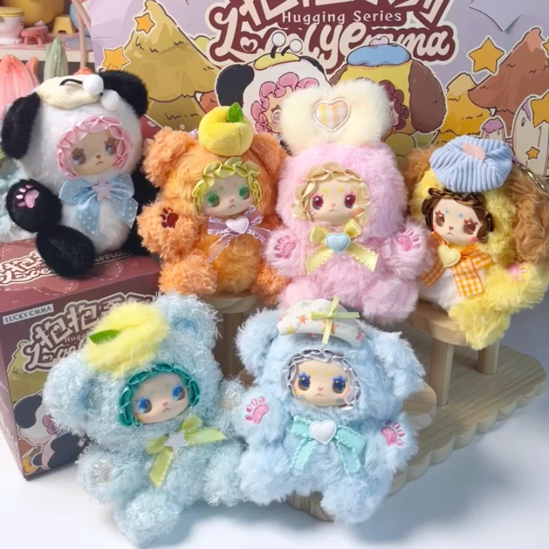 New Lovely EMMA Blind Box Hugging Series Mystery Figure Decor Kawaii Anime Bag Plush Pendant Doll Decor Collection Birthday Gift
New Lovely EMMA Blind Box Hugging Series Mystery Figure Decor Kawaii Anime Bag Plush Pendant Doll Decor Collection Birthday Gift