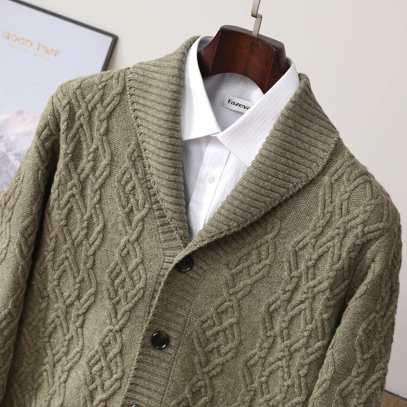 Winter 100% Pure Wool Men's Olive Collar Twisted Cardigan Thickened 5-Pin Simple Button Coat
Winter 100% Pure Wool Men's Olive Collar Twisted Cardigan Thickened 5-Pin Simple Button Coat