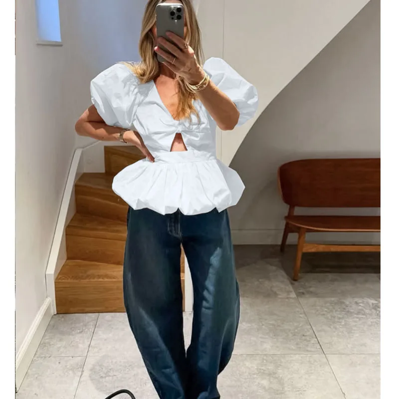 Design sense V-neck puff sleeve temperament bow short sleeve hollow shirt summer fashion commuter top women club clothing Vestid
Design sense V-neck puff sleeve temperament bow short sleeve hollow shirt summer fashion commuter top women club clothing Vestid