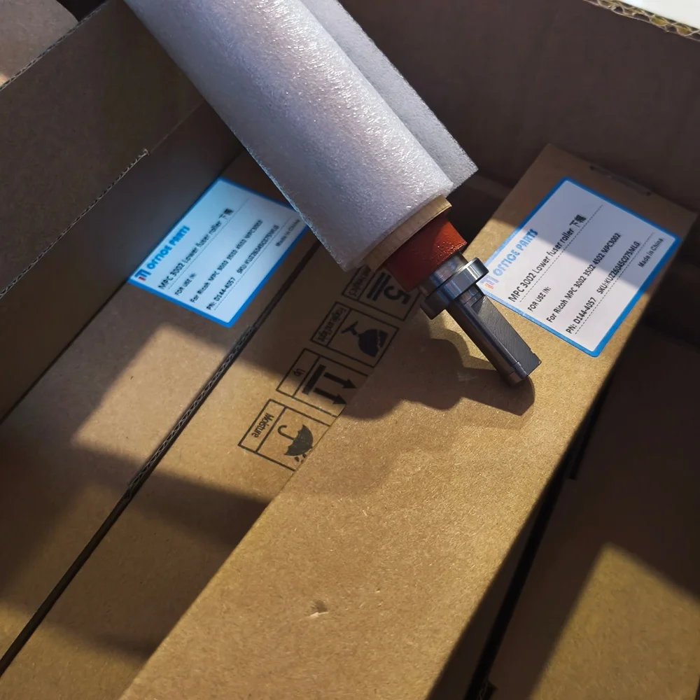 1pcs D144-4057 D1444057 Lower fuser roller For Ricoh MPC 3002 3502 4502 MPC3002 MPC3502 MPC4502 MPC5502 pressure sleeved roller
1pcs D144-4057 D1444057 Lower fuser roller For Ricoh MPC 3002 3502 4502 MPC3002 MPC3502 MPC4502 MPC5502 pressure sleeved roller