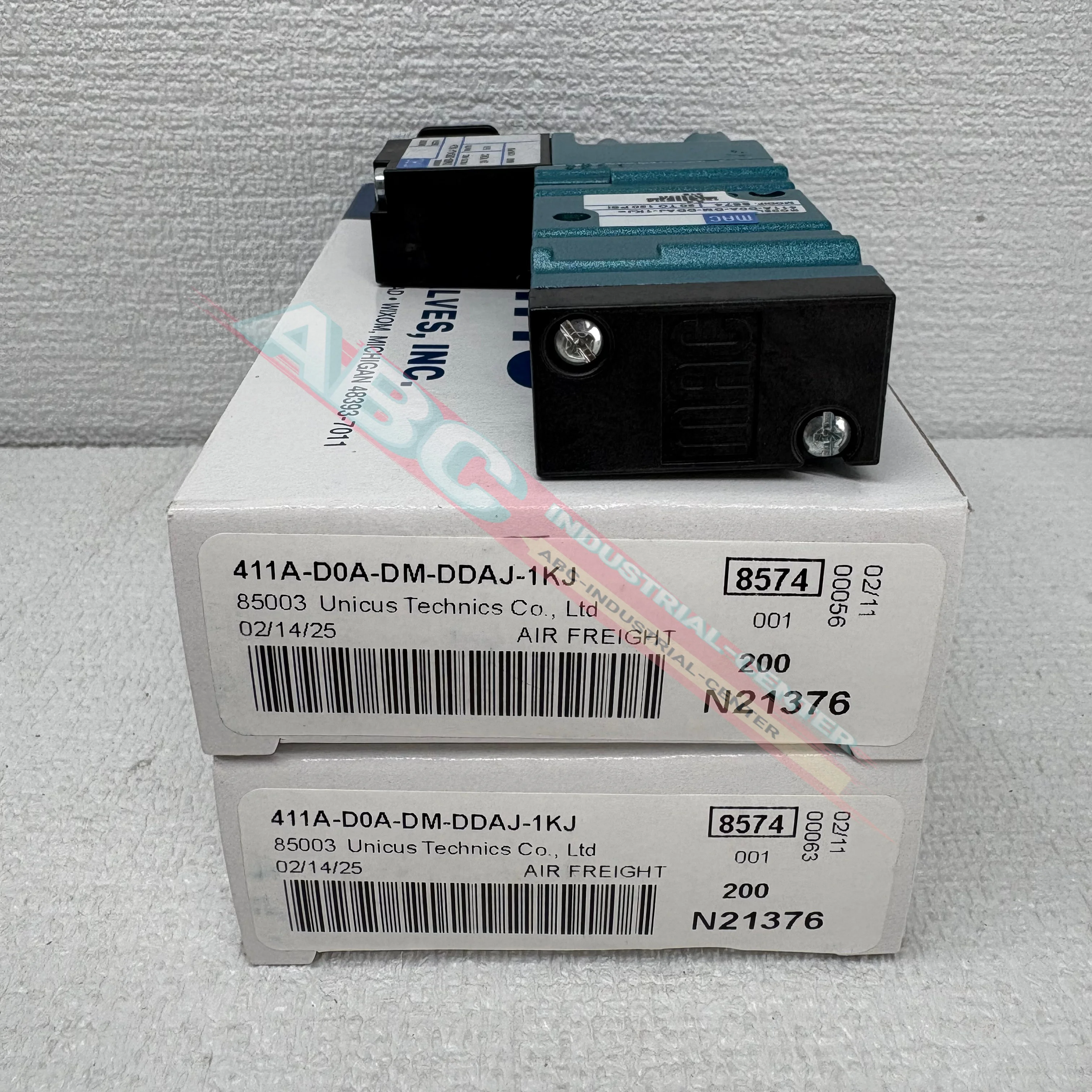 411A-D0A-DM-DDAJ-1KJ 411A-DOA-DM-DDAJ-1KJ solenoid valve 100%NEW
411A-D0A-DM-DDAJ-1KJ 411A-DOA-DM-DDAJ-1KJ solenoid valve 100%NEW