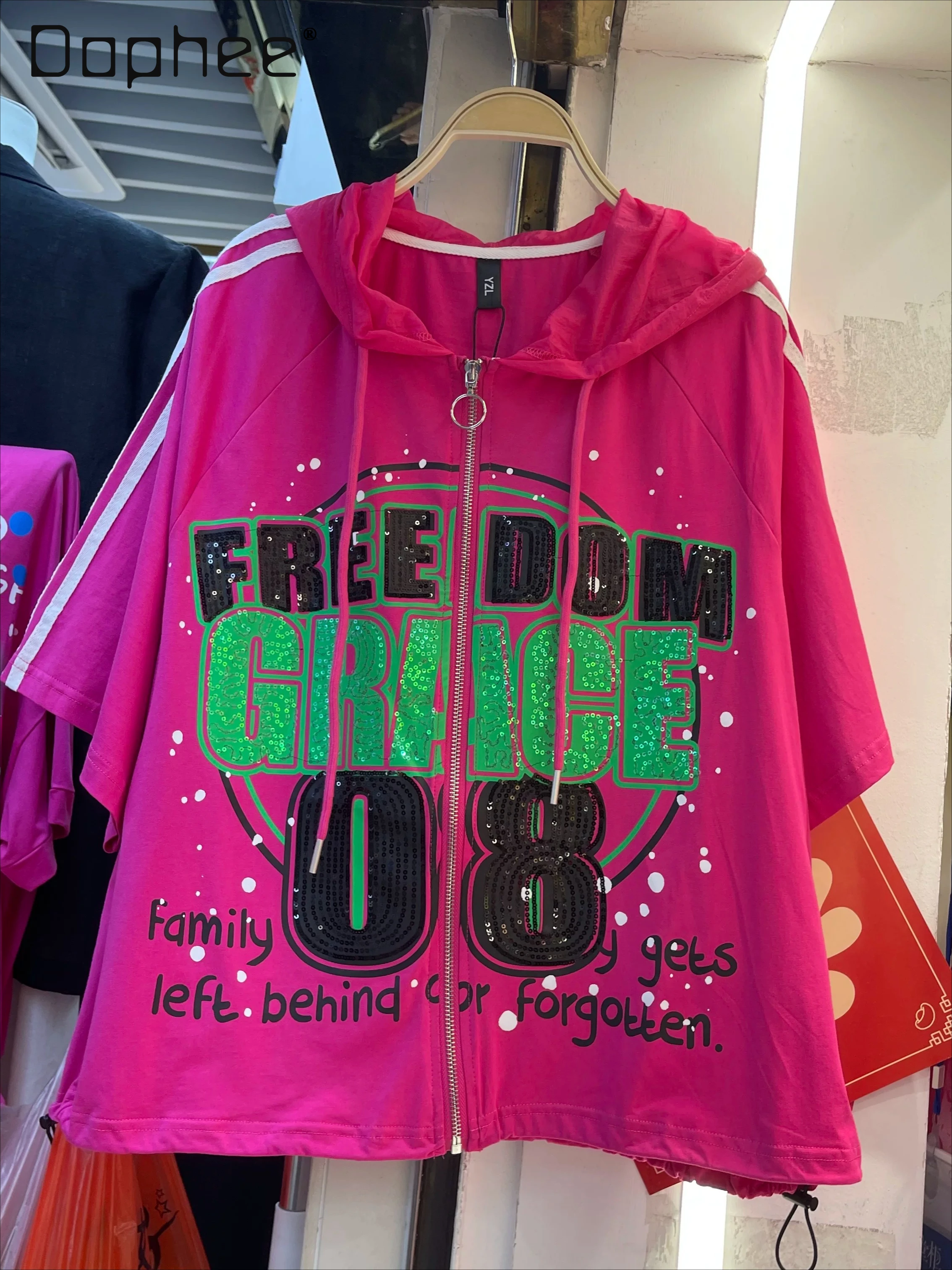 Cartoon Style Letter Print Hooded Zipper Short Jacket Women's Loose Casual Versatile Cotton Top Trendy Shirts for Women
Cartoon Style Letter Print Hooded Zipper Short Jacket Women's Loose Casual Versatile Cotton Top Trendy Shirts for Women