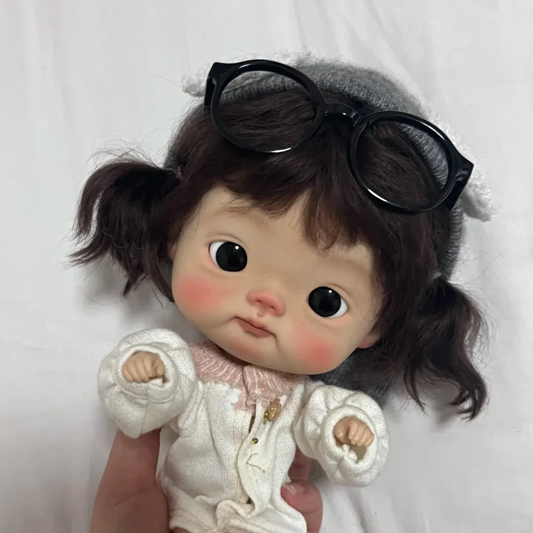 Новая кукла sd BJD 25 см, улыбка для девочек, 1/6-дианская серия с большой головой, кукла, материал из смолы, сделай сам, макияж, игрушка с 3 рта, бесплатная доставка
Новая кукла sd BJD 25 см, улыбка для девочек, 1/6-дианская серия с большой головой, кукла, материал из смолы, сделай сам, макияж, игрушка с 3 рта, бесплатная доставка