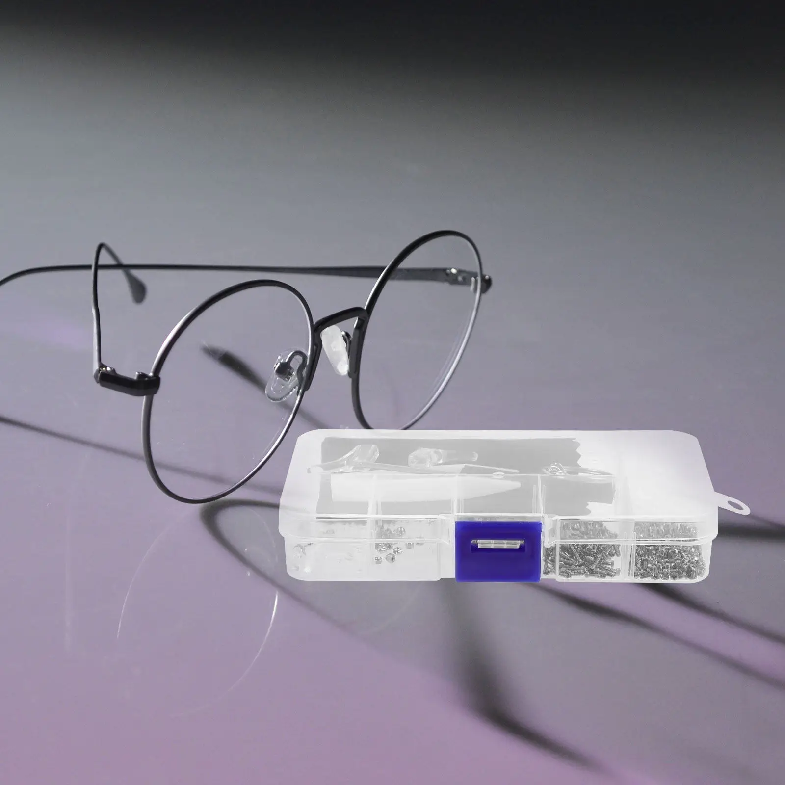 Набор для ремонта очков: 1 комплект, сменные винты, носоупоры, нескользящий дизайн, компактный дорожный набор инструментов
Набор для ремонта очков: 1 комплект, сменные винты, носоупоры, нескользящий дизайн, компактный дорожный набор инструментов