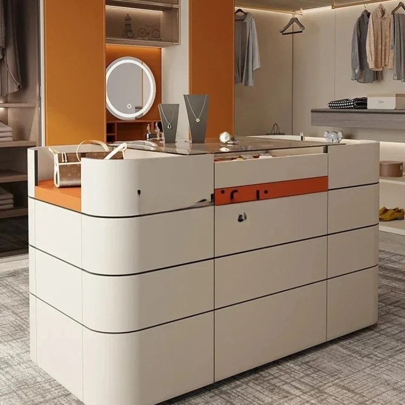 C Light luxury cloakroom Middle island cabinet Jewelry display cabinet Multifunctional locker Leather solid wood storage cabinet
C Light luxury cloakroom Middle island cabinet Jewelry display cabinet Multifunctional locker Leather solid wood storage cabinet