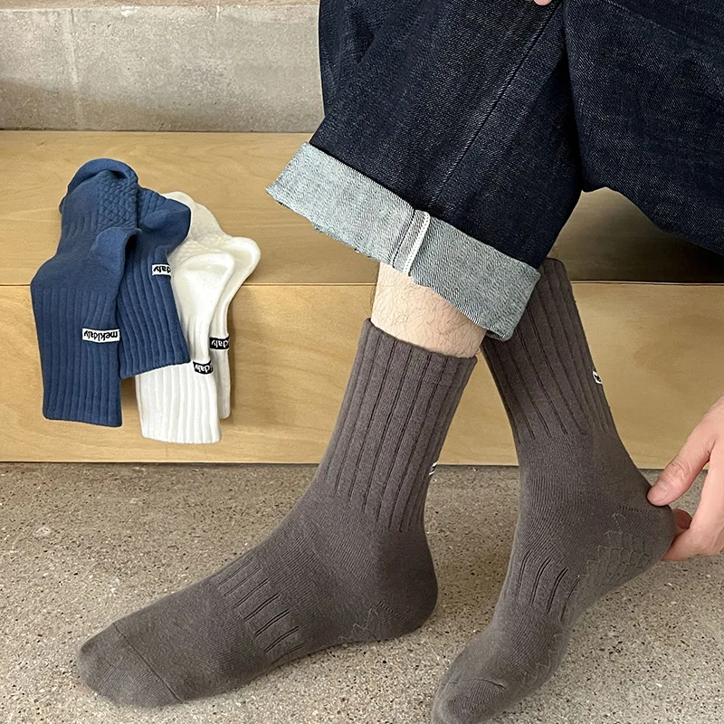Man Socks Sports Cotton Socks Solid Color Mid-Calf Stockings For Men Letter Stocking Absorb Sweat Breathable Leisure All-Match
Man Socks Sports Cotton Socks Solid Color Mid-Calf Stockings For Men Letter Stocking Absorb Sweat Breathable Leisure All-Match