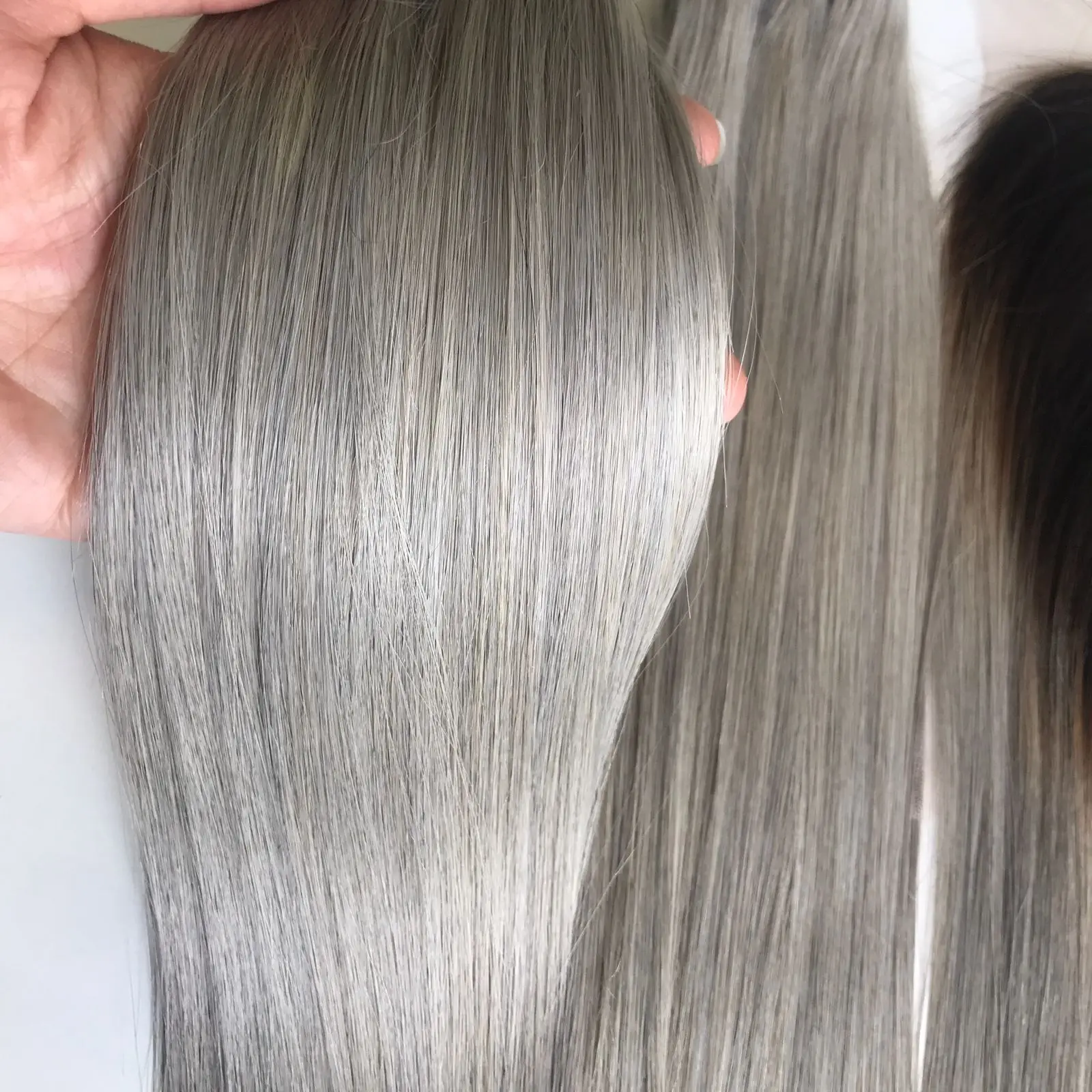 Wholesaler Natural Light Grey Hair Weft Bundles Raw Vietnamese Human Hair Extensions For Beautiful Woman
Wholesaler Natural Light Grey Hair Weft Bundles Raw Vietnamese Human Hair Extensions For Beautiful Woman