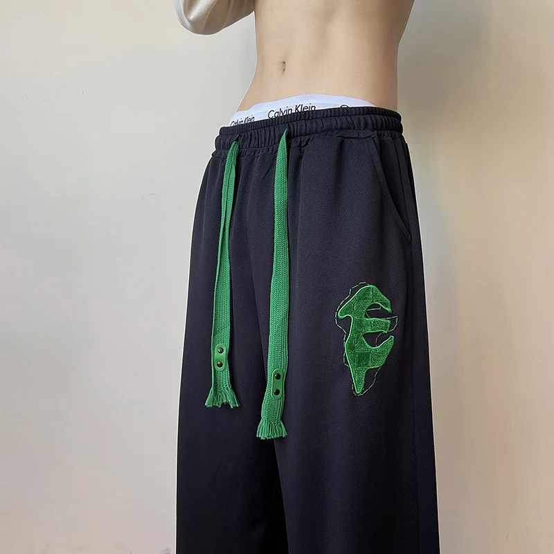 Мужские спортивные брюки American Sle для старшеклассников, свободные леггинсы оверсайз, широкие брюки с драпировкой, повседневные, для отдыха
Мужские спортивные брюки American Sle для старшеклассников, свободные леггинсы оверсайз, широкие брюки с драпировкой, повседневные, для отдыха