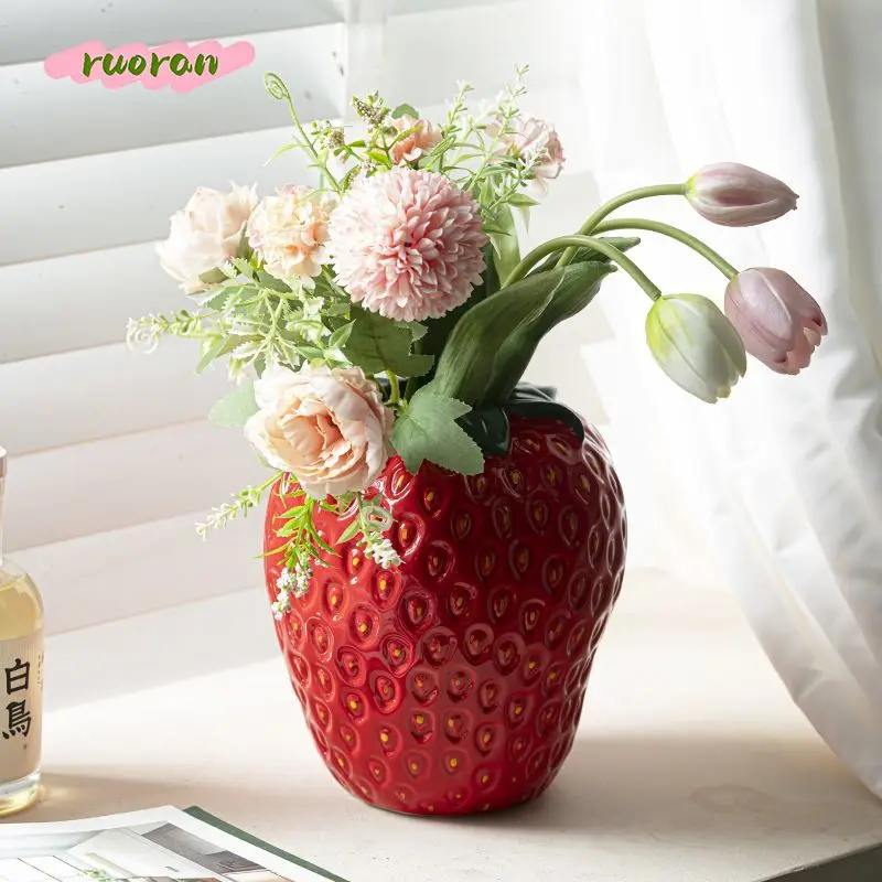 Creative Strawberry Shaped Ceramic Vase for Fresh Flowers Pink Tabletop Ornament Gift for Living Room
Creative Strawberry Shaped Ceramic Vase for Fresh Flowers Pink Tabletop Ornament Gift for Living Room