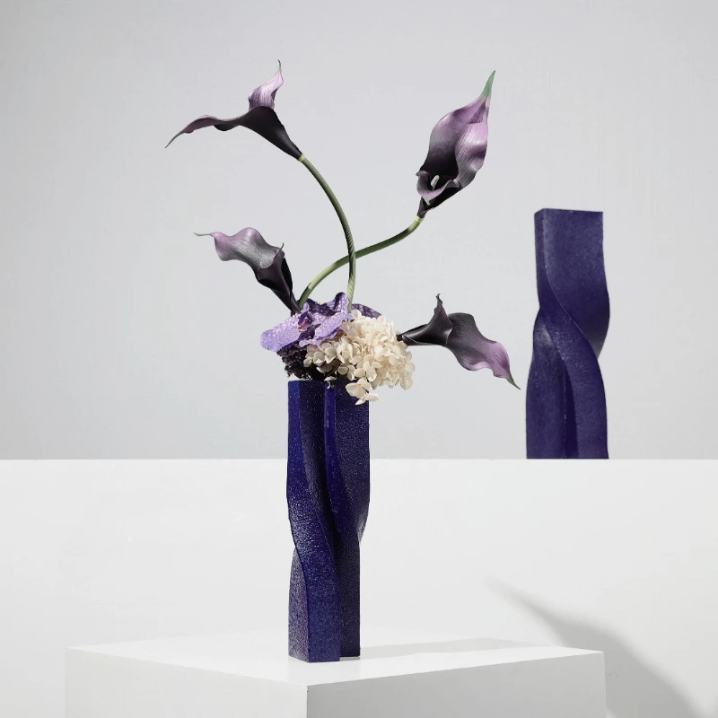 Simple and irregular-shaped resin dried flower vase,living room and dining table ornament,vase ornament home, wedding decoration
Simple and irregular-shaped resin dried flower vase,living room and dining table ornament,vase ornament home, wedding decoration