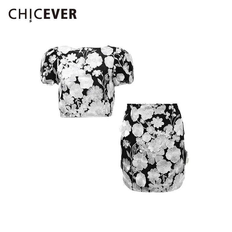CHICEVER Elegnat Spliced 3D Floral Two Piece Sets for Women O Neck Short Sleeves Top High Waist Slim Mini Skirts Suit Female New
CHICEVER Elegnat Spliced 3D Floral Two Piece Sets for Women O Neck Short Sleeves Top High Waist Slim Mini Skirts Suit Female New