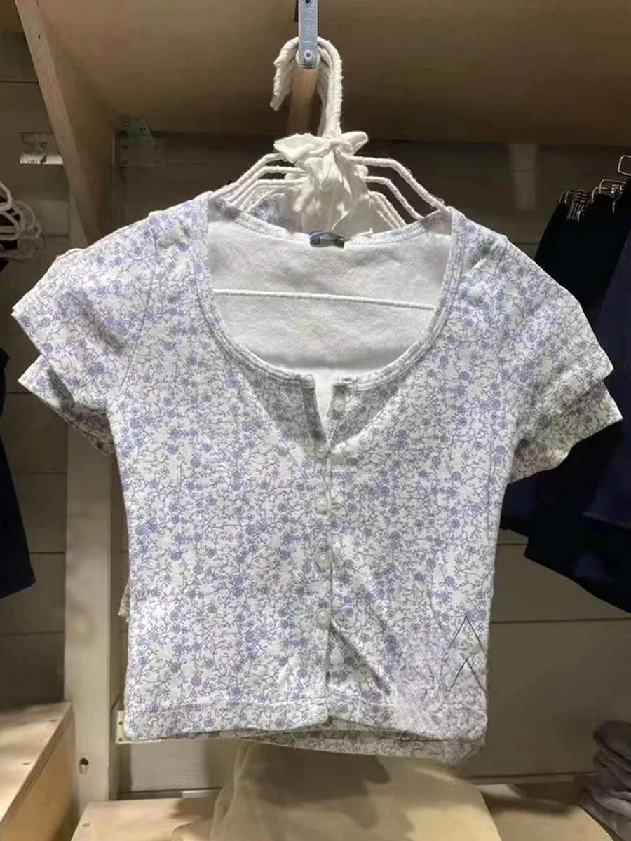 Sweet Floral Print O-neck Cotton Short Sleeve Tee Women New Casual Slim Single-breasted Crop Tops Vintage Cute Chic Y2K T-shirts
Sweet Floral Print O-neck Cotton Short Sleeve Tee Women New Casual Slim Single-breasted Crop Tops Vintage Cute Chic Y2K T-shirts