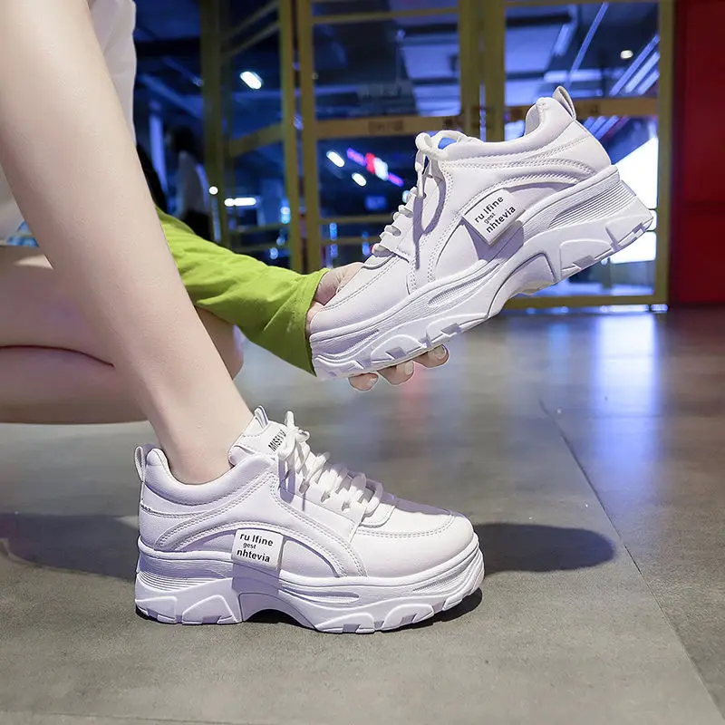 Women's Fashionable Korean Style Heightening Waterproof Leather Surface Shoes New Style Casual Dad Shoes Increased Height
Women's Fashionable Korean Style Heightening Waterproof Leather Surface Shoes New Style Casual Dad Shoes Increased Height