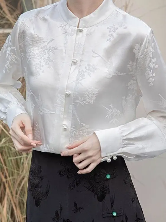 Elegant Chinese Style Long Sleeve Shirt Stand Collar Embroidered National Trend Spring Autumn Design High Quality Vintage New...
Elegant Chinese Style Long Sleeve Shirt Stand Collar Embroidered National Trend Spring Autumn Design High Quality Vintage New...