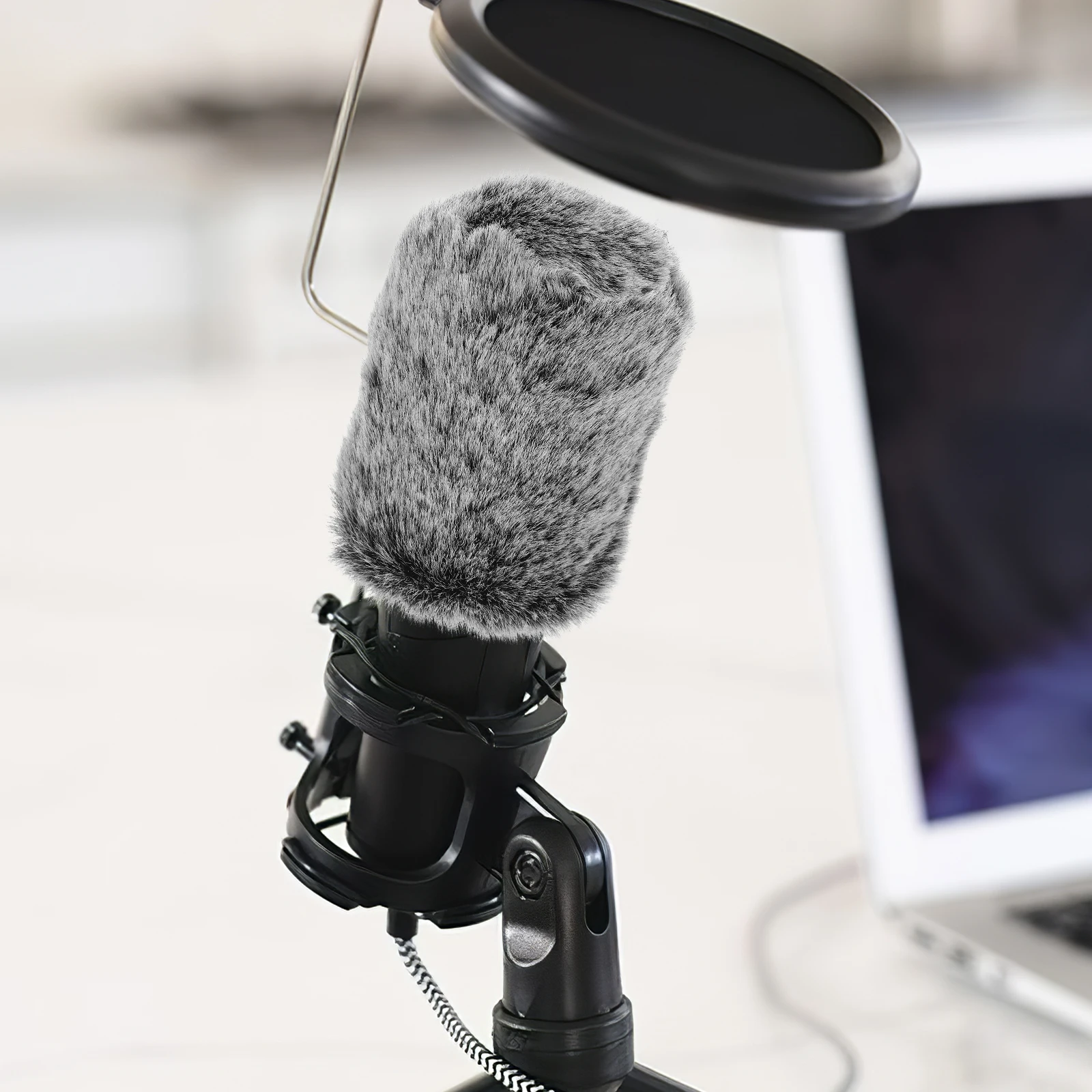 Thick Mic Cover Windproof Microphone Protective Cover for Indoor Outdoor Activities Noise Reduction Mic Filter
Thick Mic Cover Windproof Microphone Protective Cover for Indoor Outdoor Activities Noise Reduction Mic Filter