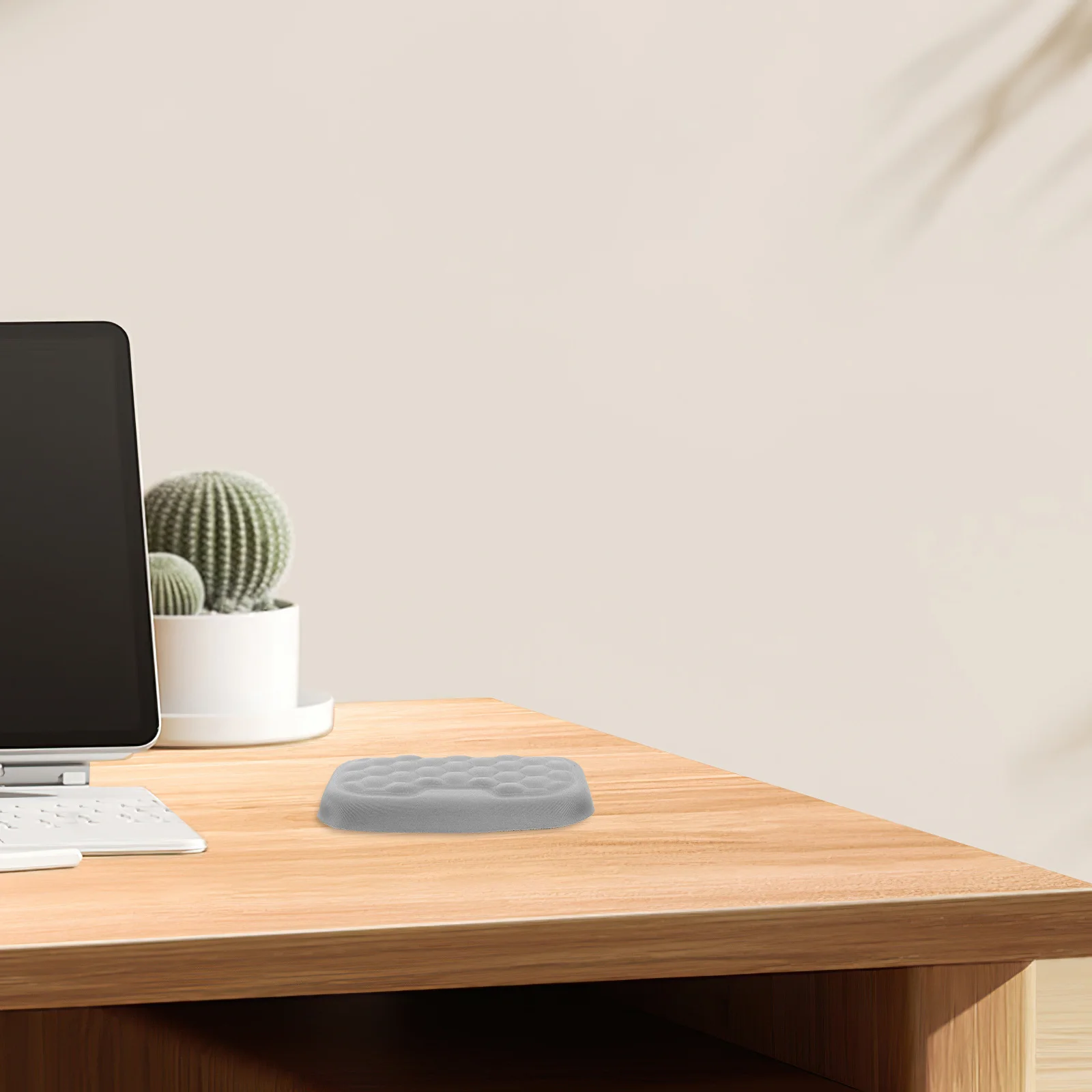 2Pcs High Precision Mouse Wrist Pad Memory Foam Ergonomic Support Cushion for Office Work Laptop Computer Gaming Enhanced
2Pcs High Precision Mouse Wrist Pad Memory Foam Ergonomic Support Cushion for Office Work Laptop Computer Gaming Enhanced