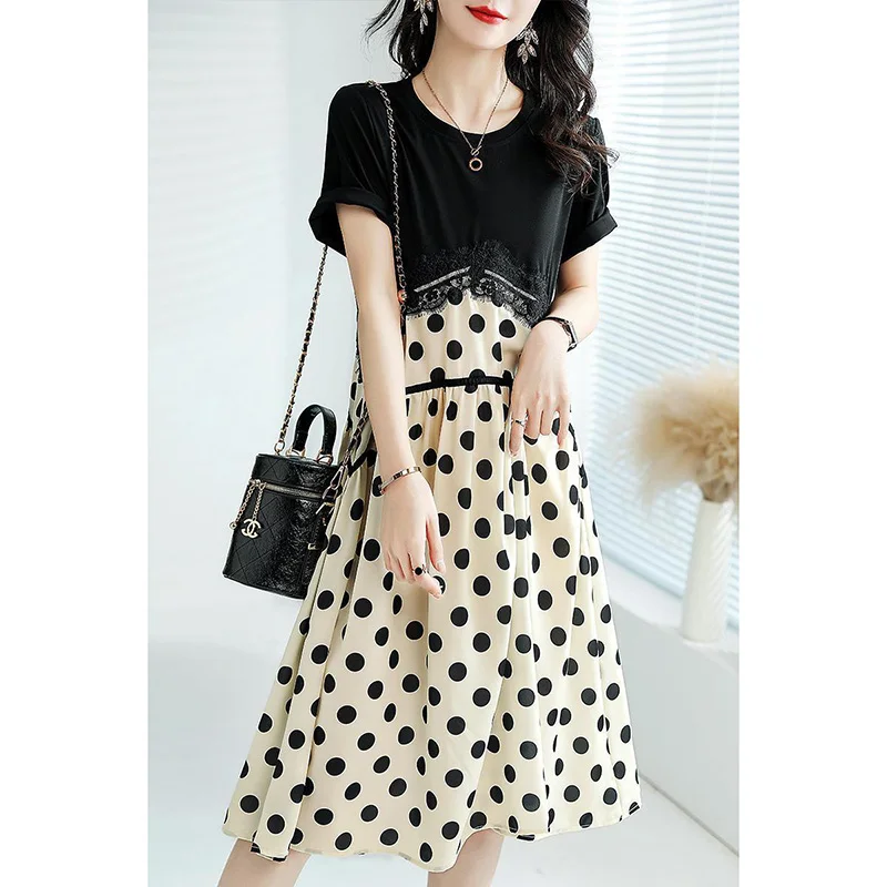 Fashion O-Neck Spliced Ruffles Lace Fake Two Pieces Midi Dress Women Clothing 2023 Summer New Loose Korean Polka Dot Long Dress
Fashion O-Neck Spliced Ruffles Lace Fake Two Pieces Midi Dress Women Clothing 2023 Summer New Loose Korean Polka Dot Long Dress