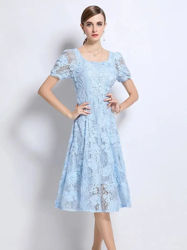 High Quality Lace Embroidered Flowers Jacquard Women Dress Elegant Square collar Beaded Short Sleeve Slim Summer Dress Female
High Quality Lace Embroidered Flowers Jacquard Women Dress Elegant Square collar Beaded Short Sleeve Slim Summer Dress Female