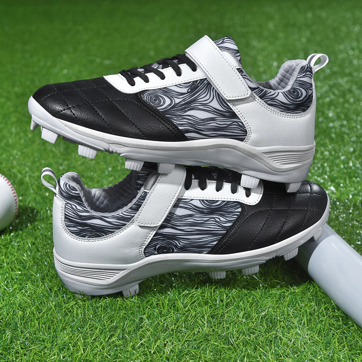 New Comfortable Fitness Couple Shoes Training Baseball Shoes Men's Women's Luxury Baseball Sneakers
New Comfortable Fitness Couple Shoes Training Baseball Shoes Men's Women's Luxury Baseball Sneakers