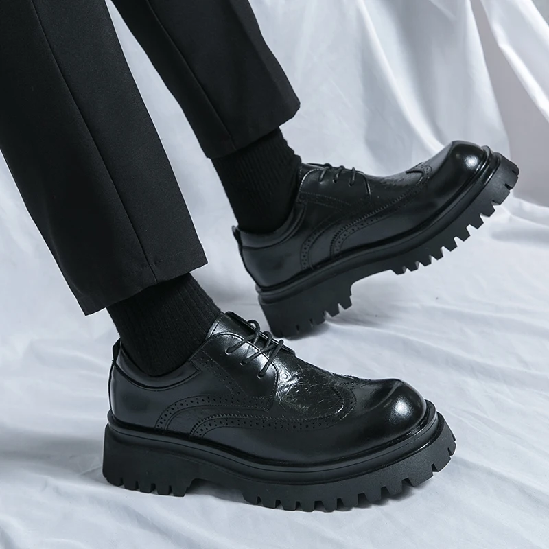 Thick soled casual men's leather shoes Classic Black Brown style Leisure Business Office Height increasing groomsmen shoes
Thick soled casual men's leather shoes Classic Black Brown style Leisure Business Office Height increasing groomsmen shoes