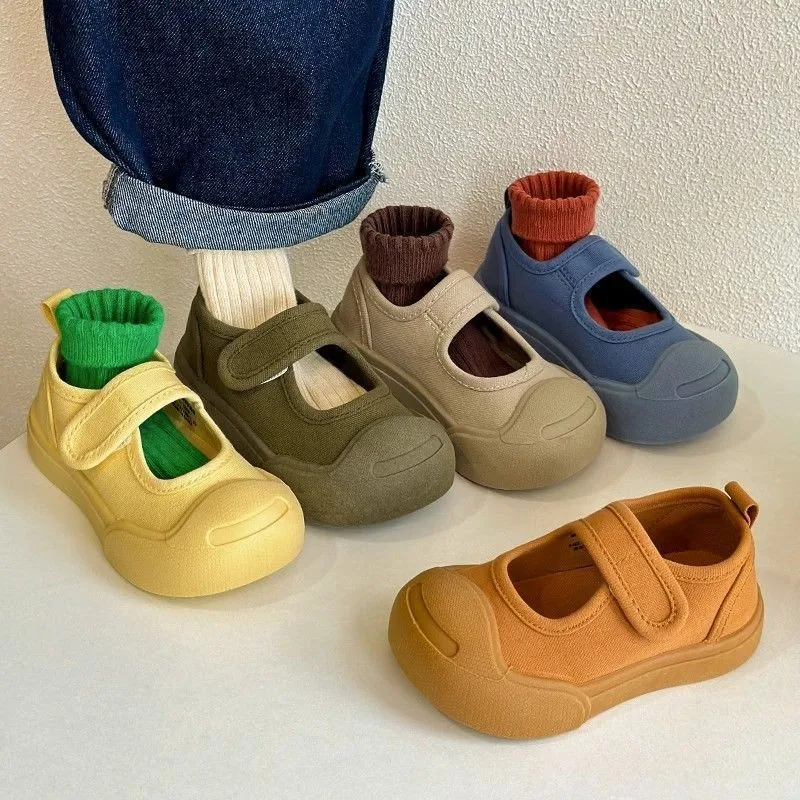 Children's Breathable and Comfortable Flat Canvas Shoes 2025 Spring and Autumn Boys and Girls Non-slip Soft-soled Casual Shoes
Children's Breathable and Comfortable Flat Canvas Shoes 2025 Spring and Autumn Boys and Girls Non-slip Soft-soled Casual Shoes