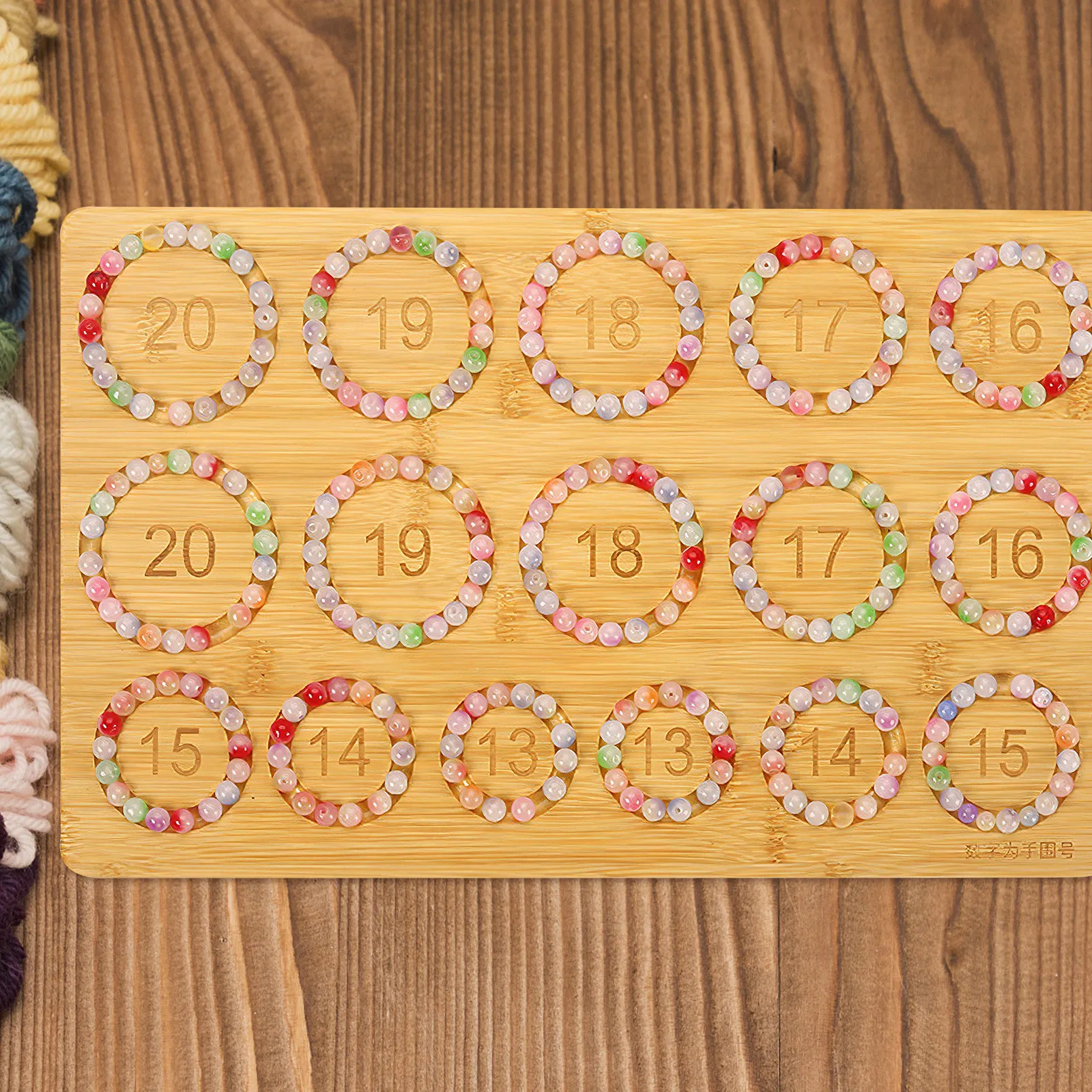 Доска для дизайна украшений своими руками, инструмент для изготовления браслетов, гладкая поверхность, легко чистится, многофункциональный инструмент для создания украшений своими руками
Доска для дизайна украшений своими руками, инструмент для изготовления браслетов, гладкая поверхность, легко чистится, многофункциональный инструмент для создания украшений своими руками