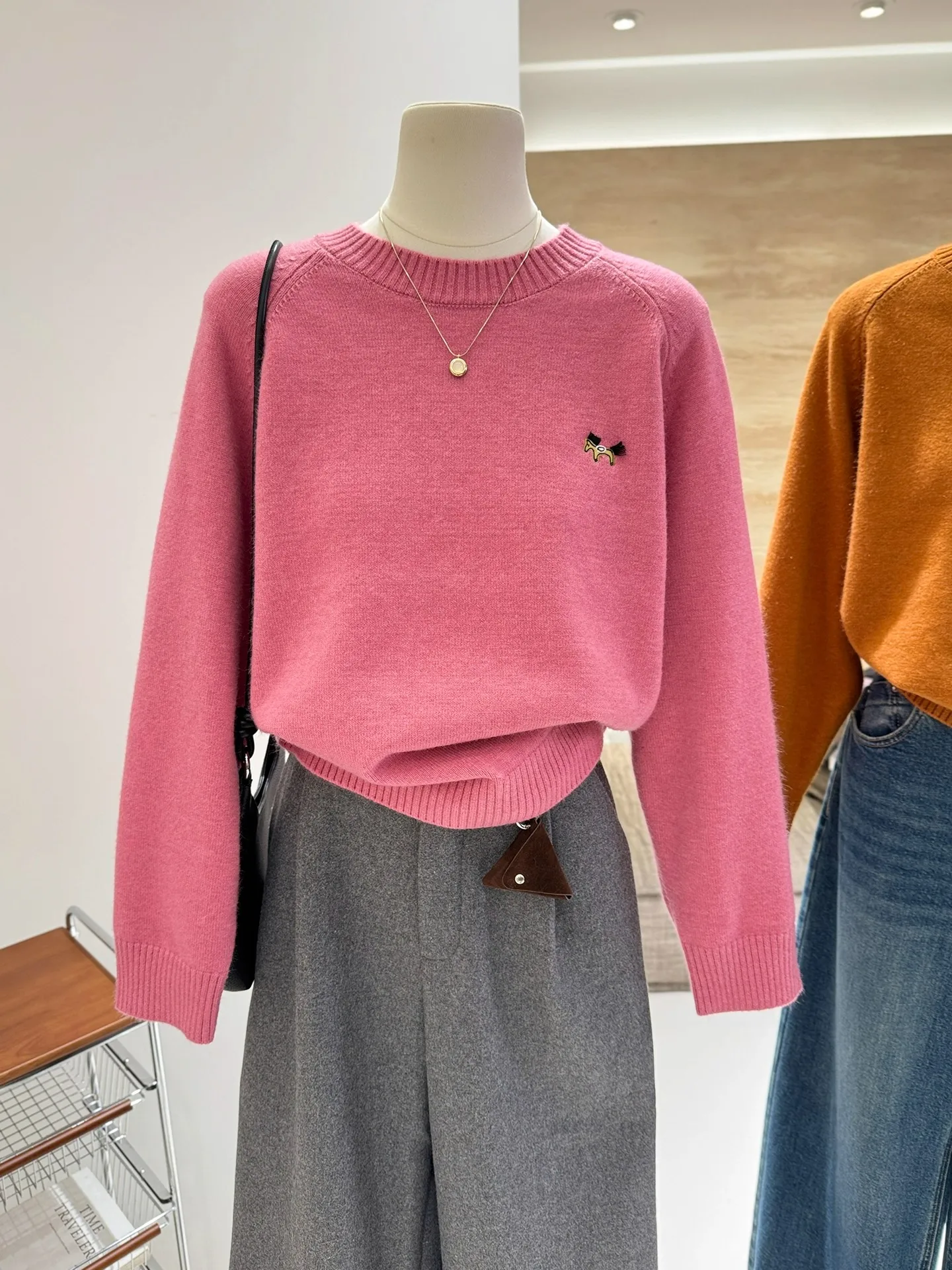 Korean Style Fleece Women's Oversized round Neck Sweater Cartoon Print Warm Soft Cozy Autumn Winter Fashion Casual Top
Korean Style Fleece Women's Oversized round Neck Sweater Cartoon Print Warm Soft Cozy Autumn Winter Fashion Casual Top