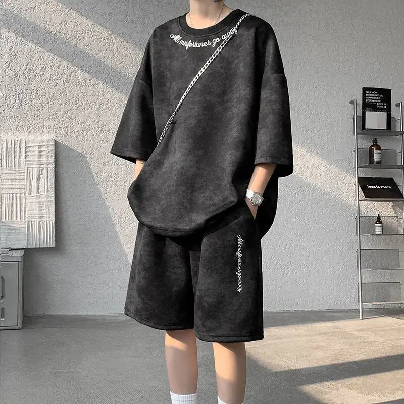 Нейлоновая мужская футболка, короткие комплекты, алфавит, дешевая одежда, тенденции, костюмы, свободные наряды с рукавами четверть, футболка из двух предметов, комплект мужских шорт
Нейлоновая мужская футболка, короткие комплекты, алфавит, дешевая одежда, тенденции, костюмы, свободные наряды с рукавами четверть, футболка из двух предметов, комплект мужских шорт