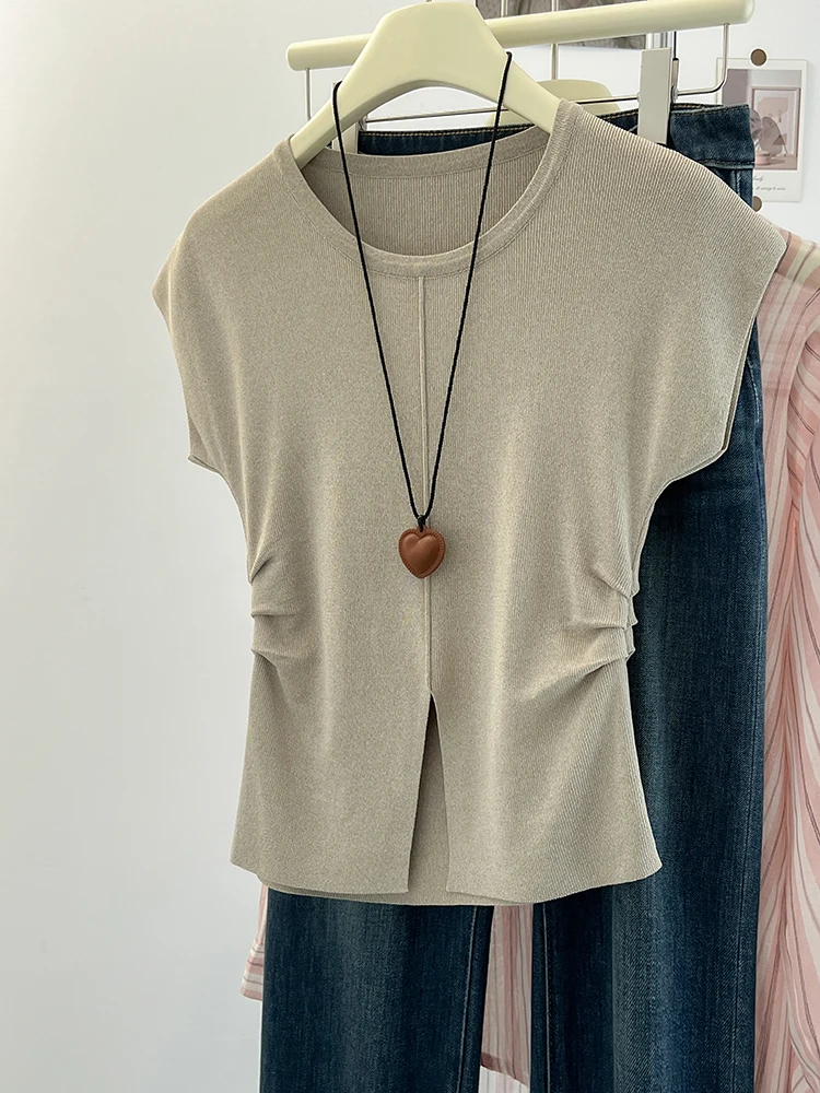 Korean Style Solid Color Slit Design Short Sleeve T-shirt Summer Y2K Streetwear Sexy Knit Top Fashion Casual Top for Women
Korean Style Solid Color Slit Design Short Sleeve T-shirt Summer Y2K Streetwear Sexy Knit Top Fashion Casual Top for Women