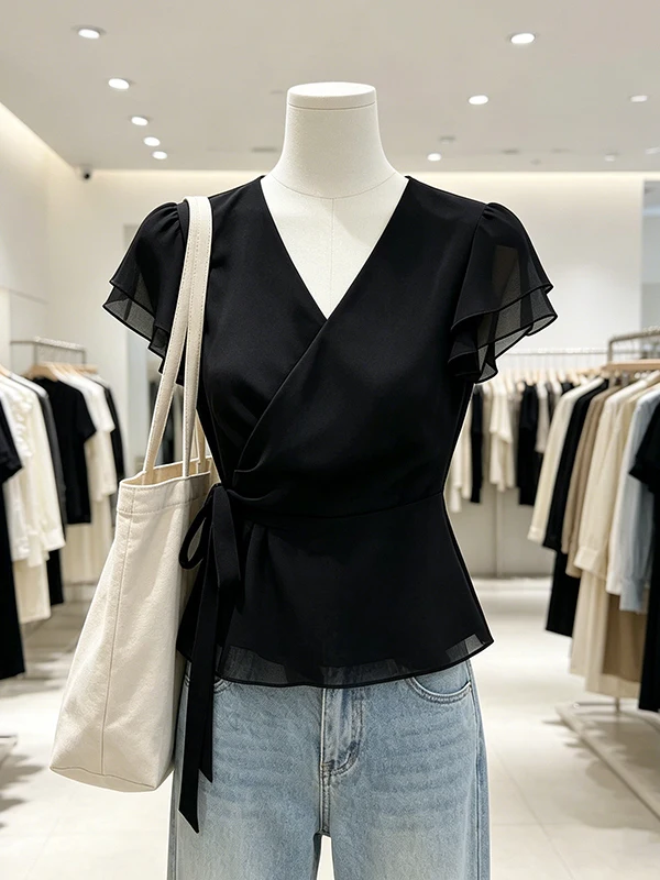 Elegant Black Oversized Shirt with Lace Trim Women's Fashion Summer 2026 Unique Beautiful Waist-Cinching Top Korean Style
Elegant Black Oversized Shirt with Lace Trim Women's Fashion Summer 2026 Unique Beautiful Waist-Cinching Top Korean Style