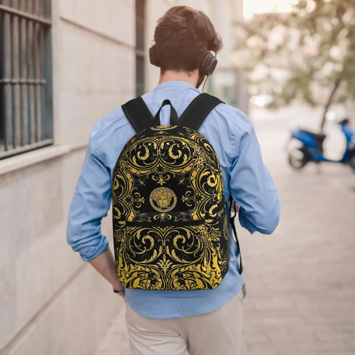 Decorative Golden Medallion Baroque Backpack Student BookBag Kids School Bag Computer Shoulder Bags for Men Women
Decorative Golden Medallion Baroque Backpack Student BookBag Kids School Bag Computer Shoulder Bags for Men Women