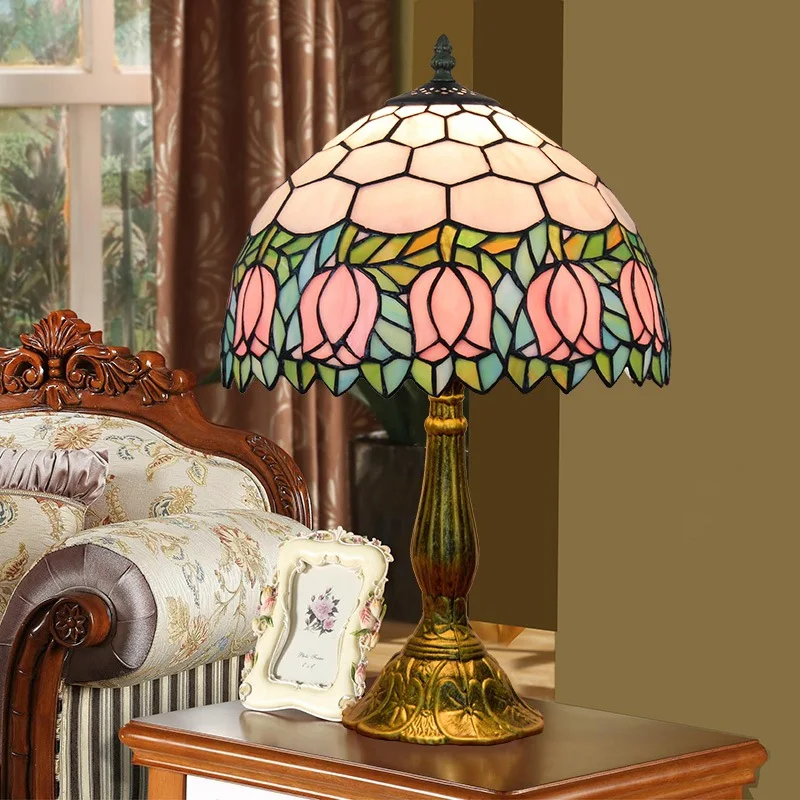 mosaic Table Lamp Stained Glass with Dragonflys pink tulip sunflowers Vintage Bedroom Mediterranean Restaurant Home desk lamps
mosaic Table Lamp Stained Glass with Dragonflys pink tulip sunflowers Vintage Bedroom Mediterranean Restaurant Home desk lamps