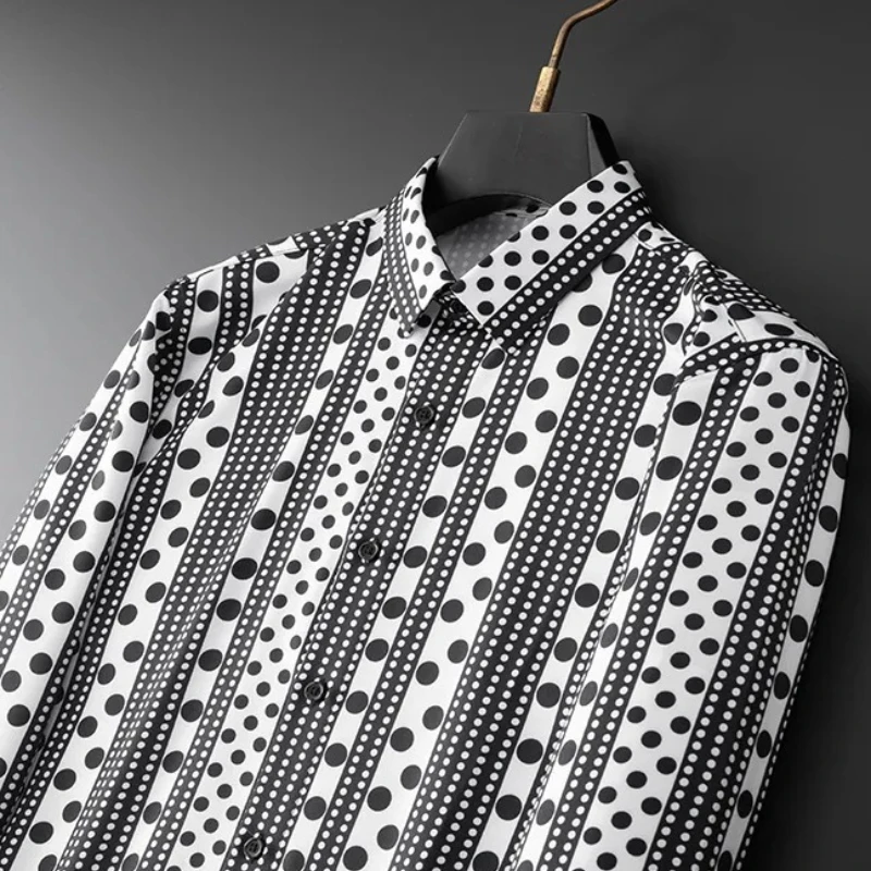 Luxury Polka Dot Shirt Men Retro Long Sleeved Casual Shirts Slim Fit Business Formal Non-iron Shirt Social Party Banquet Tops
Luxury Polka Dot Shirt Men Retro Long Sleeved Casual Shirts Slim Fit Business Formal Non-iron Shirt Social Party Banquet Tops