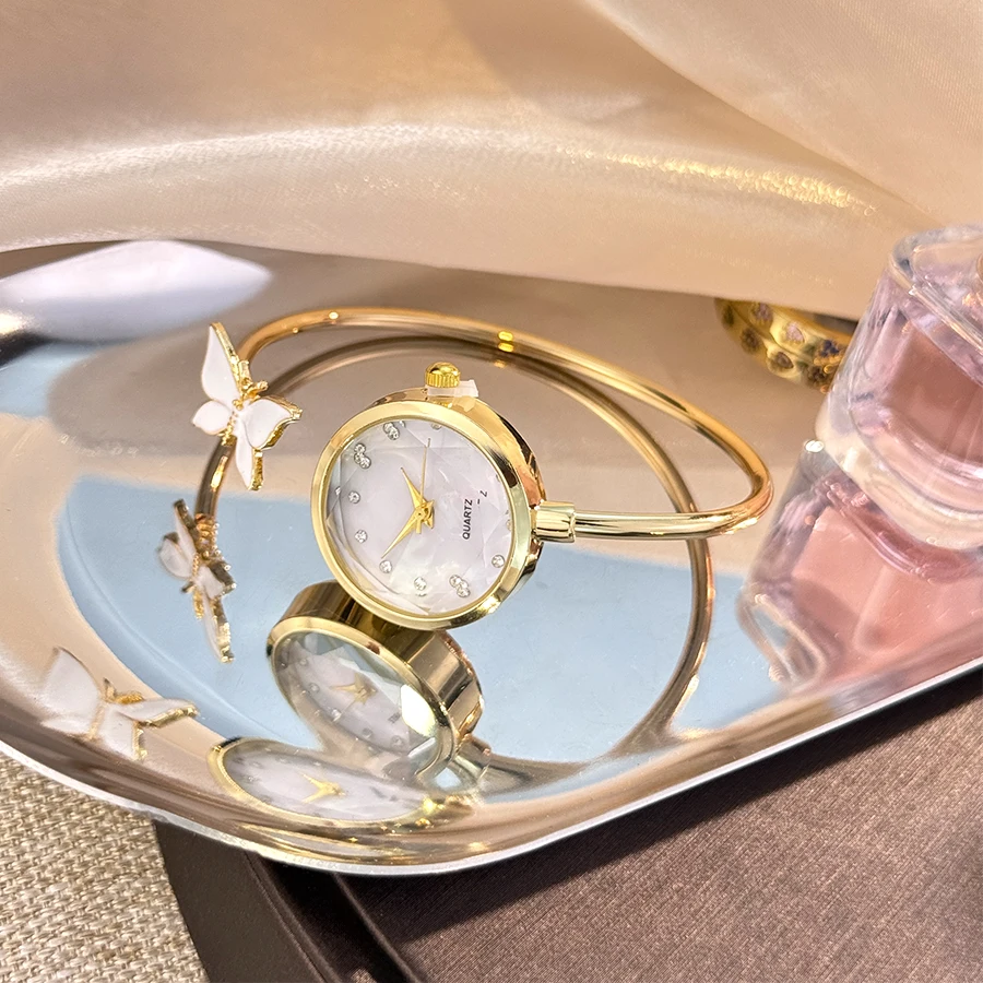 Romantic Butterfly Open Bracelet Luxury Fashion Ladies Quartz Watch Elegant Simple Wristwatch New Model Bestseller
Romantic Butterfly Open Bracelet Luxury Fashion Ladies Quartz Watch Elegant Simple Wristwatch New Model Bestseller