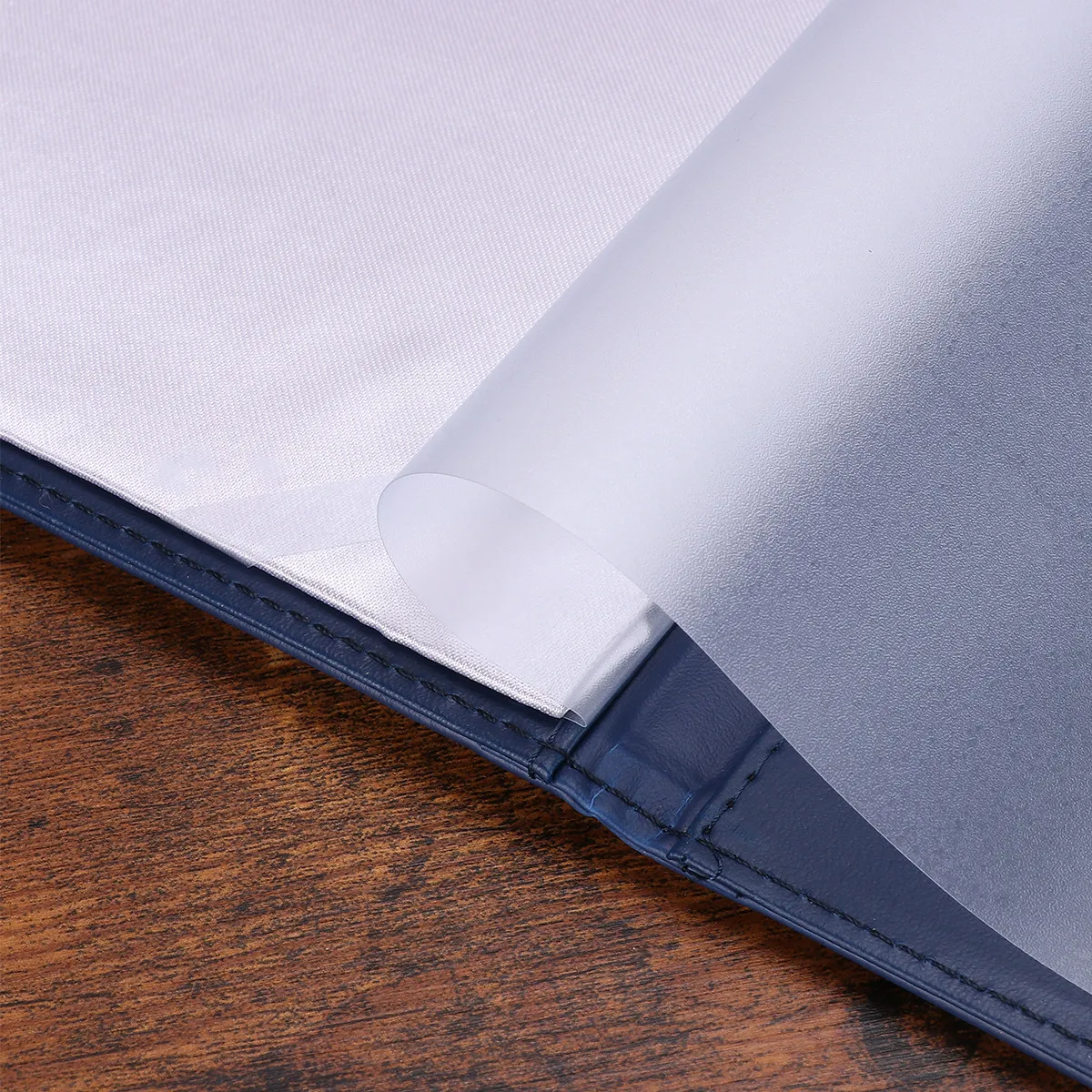 Обложка для сертификатов формата А4, синяя, с мягкой подкладкой, для наград и сертификатов, формат А4
Обложка для сертификатов формата А4, синяя, с мягкой подкладкой, для наград и сертификатов, формат А4