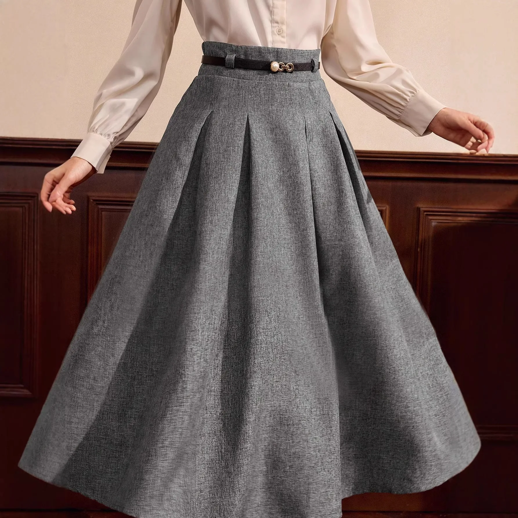 New Sweet Style Autumn and Winter Skirt, Casual and Suitable for Commuting A-line High-end Temperament Skirt
New Sweet Style Autumn and Winter Skirt, Casual and Suitable for Commuting A-line High-end Temperament Skirt