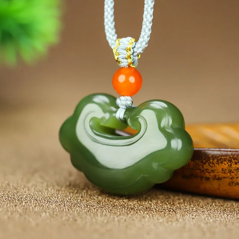 Men's and women's Ruyi Ping An lock jade pendant Fashionable and exquisite couple pendant
Men's and women's Ruyi Ping An lock jade pendant Fashionable and exquisite couple pendant