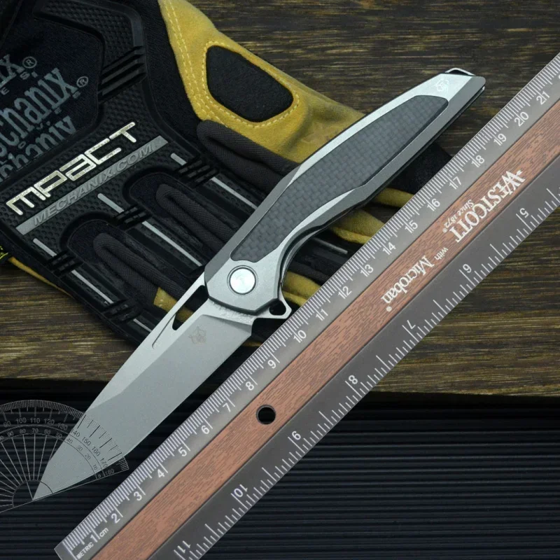 Folding knife D2 steel high hardness sharp folding knife portable self-defense camping outdoor EDC knife fruit
Folding knife D2 steel high hardness sharp folding knife portable self-defense camping outdoor EDC knife fruit