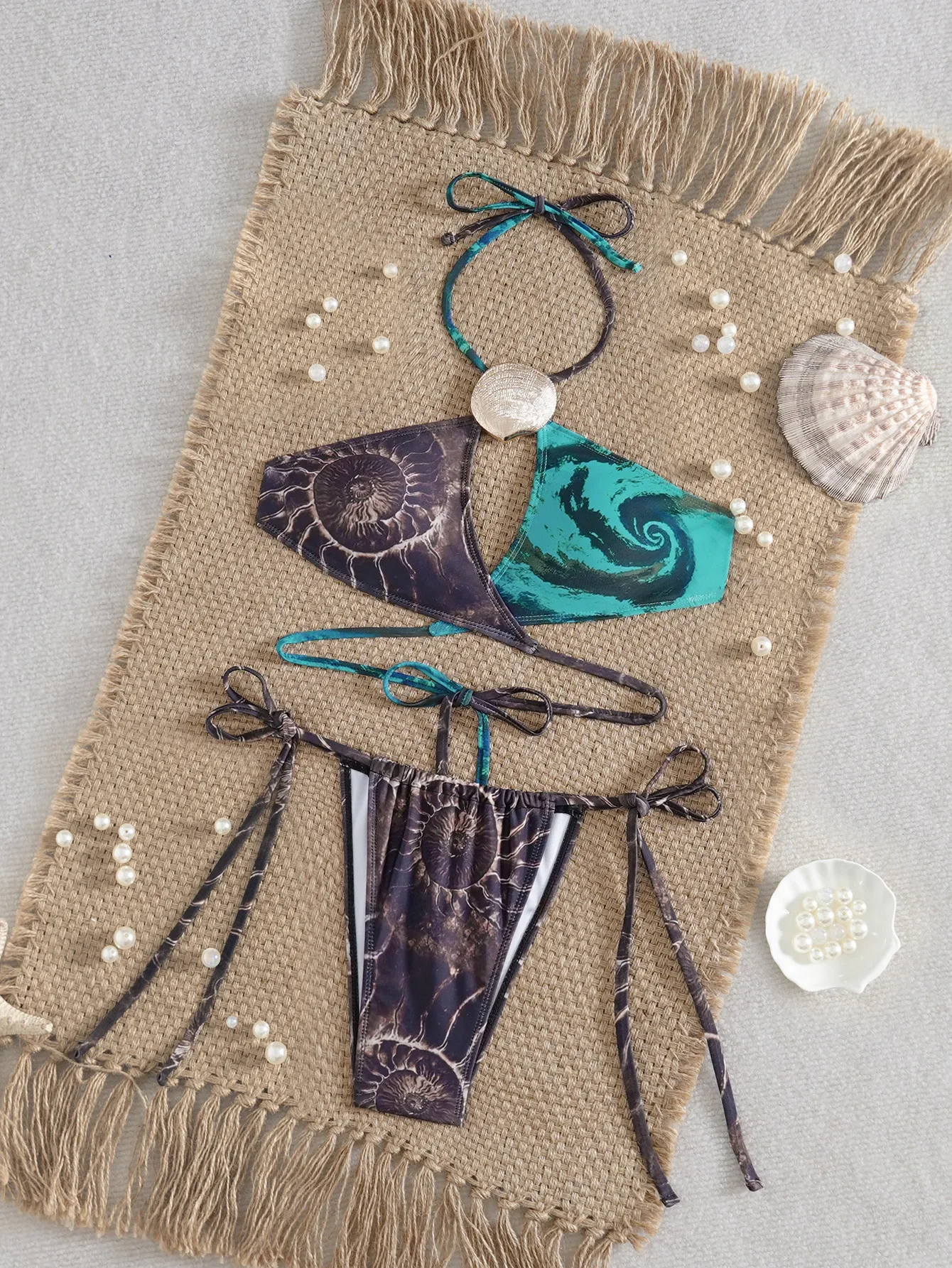 Women's Sexy Bandage Bikini Set Micro Thong Swimsuit Print Design with Chain Detail Beachwear Bathing Suit for Summer
Women's Sexy Bandage Bikini Set Micro Thong Swimsuit Print Design with Chain Detail Beachwear Bathing Suit for Summer