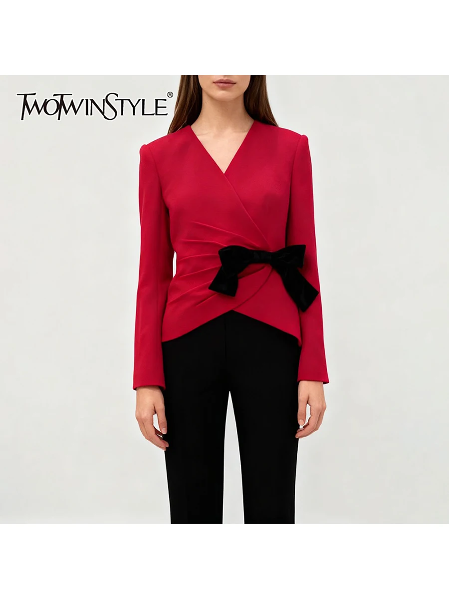 TWOTWINSTYLE хит цвета для похудения сращенный бант модные куртки для женщин с v-образным вырезом и длинными рукавами лоскутная куртка с гофрировкой женская
TWOTWINSTYLE хит цвета для похудения сращенный бант модные куртки для женщин с v-образным вырезом и длинными рукавами лоскутная куртка с гофрировкой женская