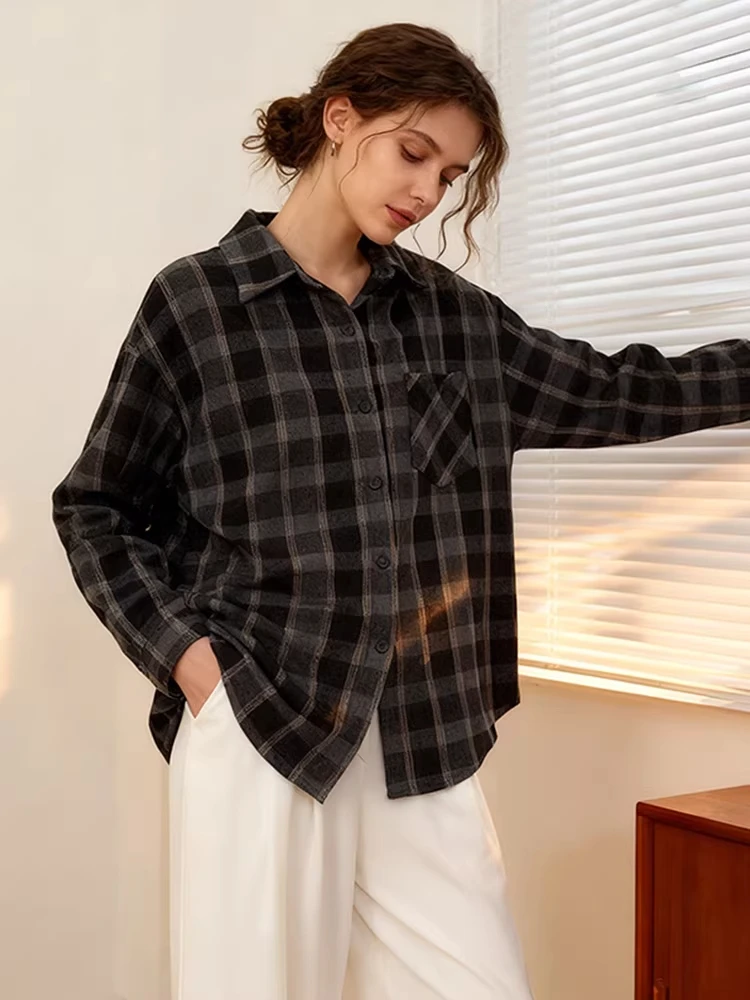 Branded Casual Loose Long Sve Plaid irt for Women with Stand Collar Brit Sle Faionable Top for Autumn Winter
Branded Casual Loose Long Sve Plaid irt for Women with Stand Collar Brit Sle Faionable Top for Autumn Winter