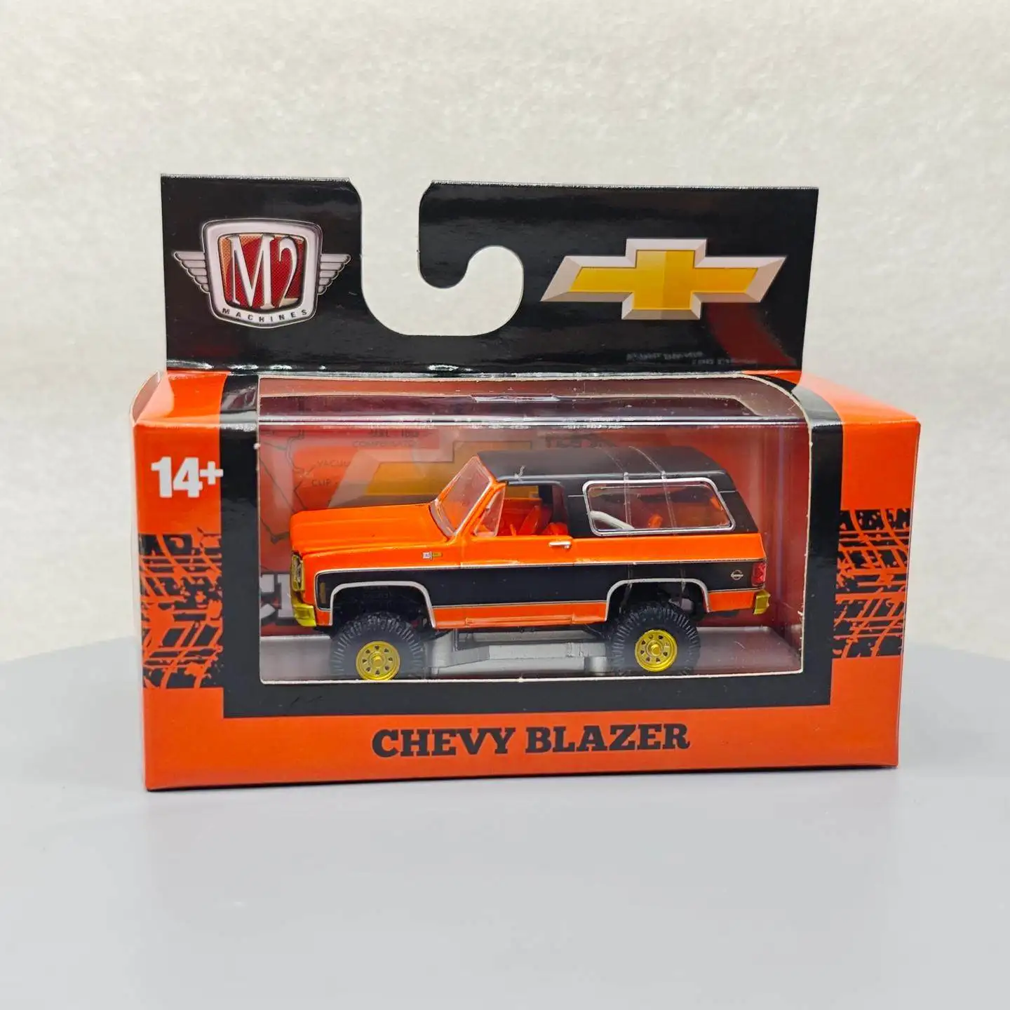 Модель автомобиля M2 1:64 1974 K5 Blazer 4×4, имитация из сплава, миниатюрная, для коллекционирования, игрушка, подарок, декор
Модель автомобиля M2 1:64 1974 K5 Blazer 4×4, имитация из сплава, миниатюрная, для коллекционирования, игрушка, подарок, декор