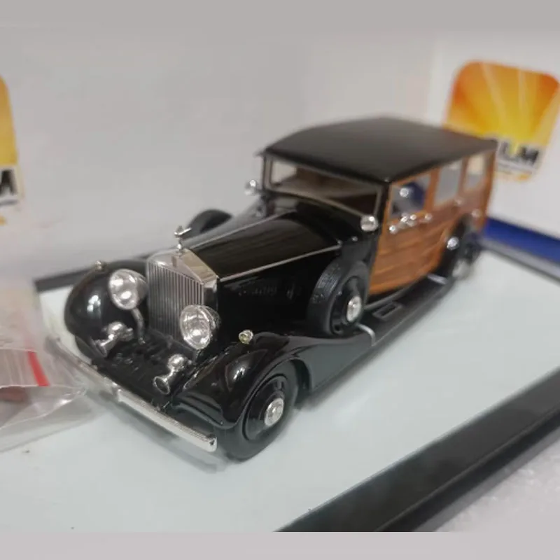 1:43 Scale Phantom Shooting Brake 1928 Replica Resin Toy Car Model Static Decoration Gift Souvenir
1:43 Scale Phantom Shooting Brake 1928 Replica Resin Toy Car Model Static Decoration Gift Souvenir