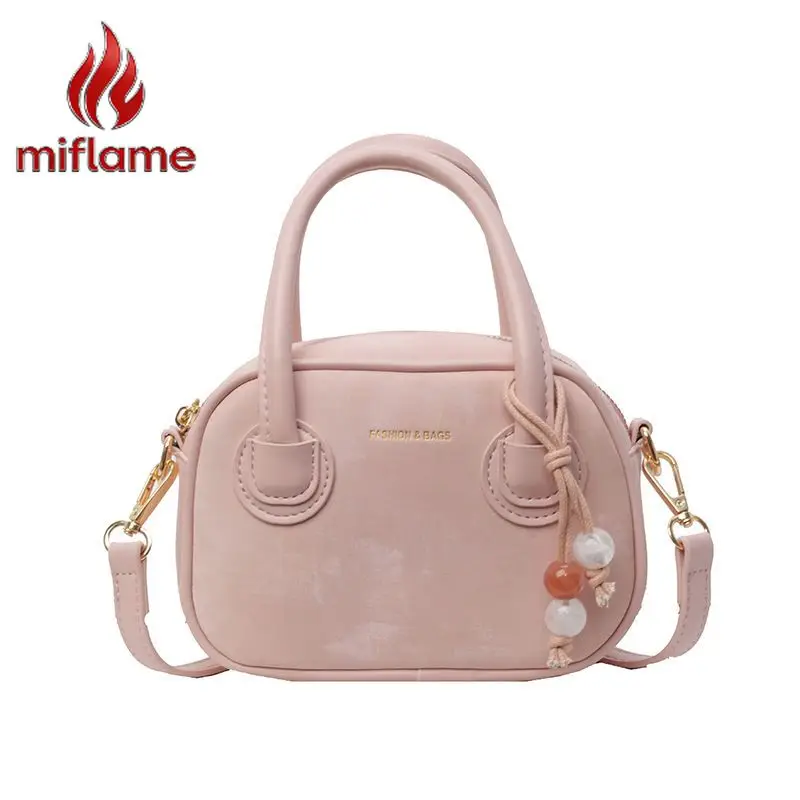 PU Leather Shoulder Bag for Women Handbags and Purse Casual Durable College Student Crossbody Bag for Girl Work Women
PU Leather Shoulder Bag for Women Handbags and Purse Casual Durable College Student Crossbody Bag for Girl Work Women