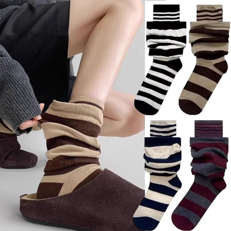 New Harajuku Black White Striped Pile Socks for Women Fake Two Stacked Sock Sleeves Fashion Autumn Winter Warm Soft Sock Hosiery
New Harajuku Black White Striped Pile Socks for Women Fake Two Stacked Sock Sleeves Fashion Autumn Winter Warm Soft Sock Hosiery