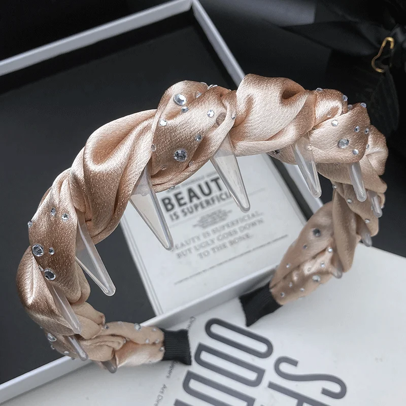 French Ins minimalist style adult hair clip headband female adult daily wear shopping hair tie headband pressure headband
French Ins minimalist style adult hair clip headband female adult daily wear shopping hair tie headband pressure headband